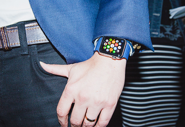 Apple назвала терміни виходу «розумних» годин Apple Watch