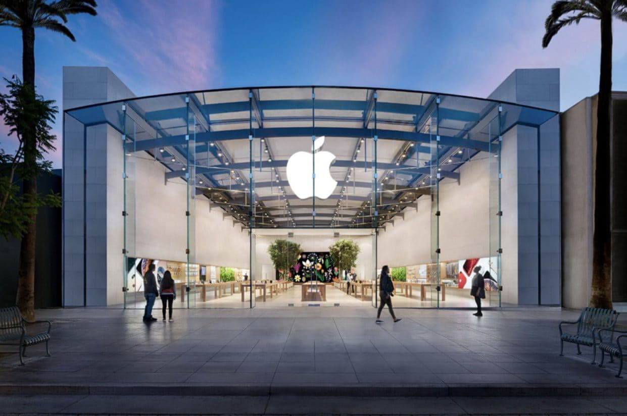 Apple розповіла про заходи безпеки в своїх магазинах під час пандемії