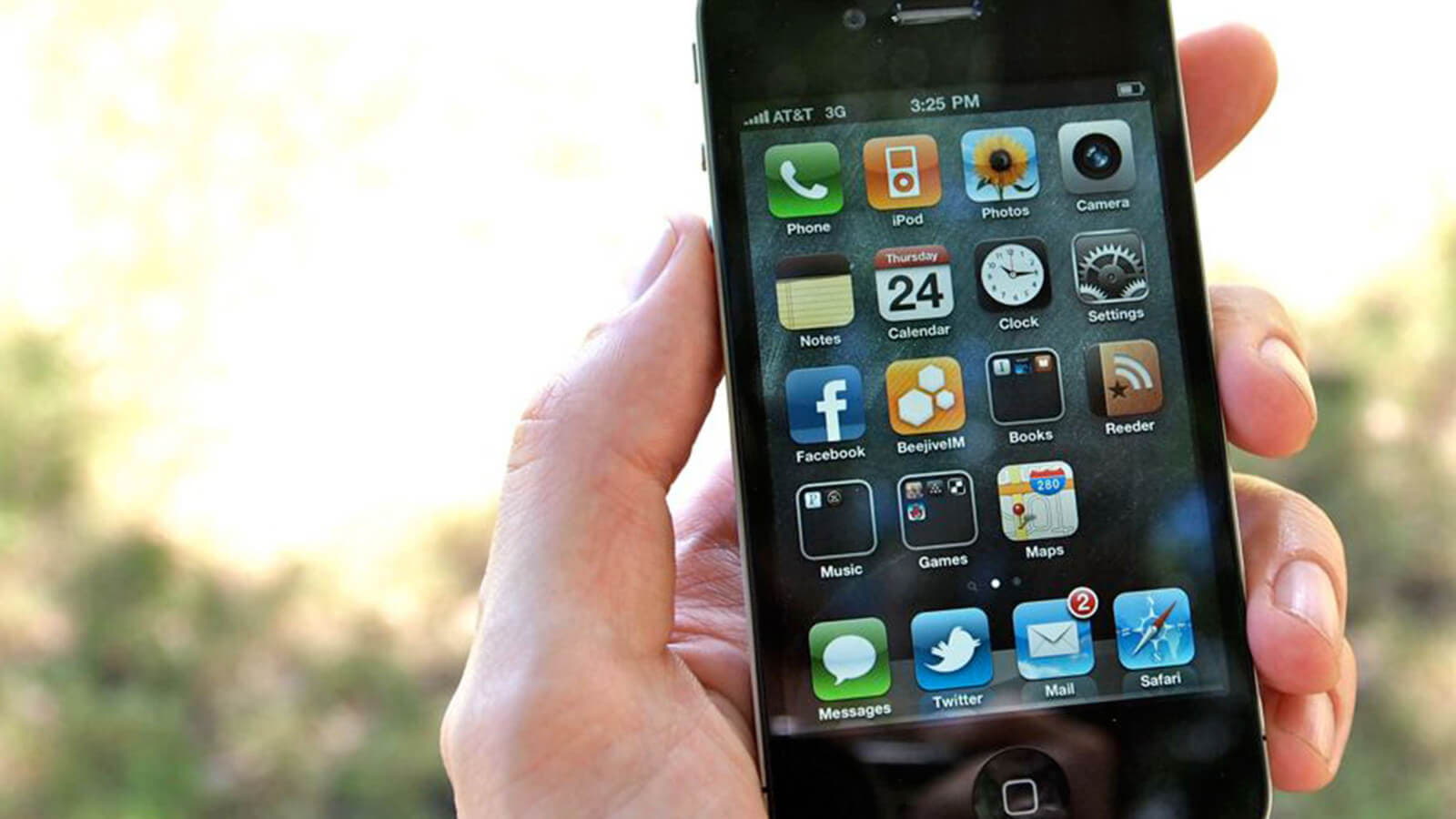 iPhone 4 названий кращим гаджетом десятиліття