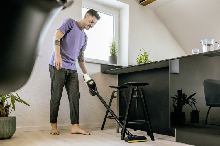 Аккумуляторный пылесос Karcher VC 4 Cordless Premium myHome (1.198-640.0) Аккумуляторный пылесос Karcher VC 4 Cordless Premium myHome (1.198-640.0)