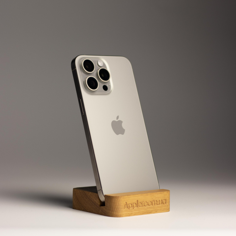 Apple iPhone 15 Pro Max 256GB Natural Titanium (MU793) бу, (Хорошее состояние, новая батарея) Apple iPhone 15 Pro Max 256GB Natural Titanium (MU793) бу, (Хорошее состояние, новая батарея)