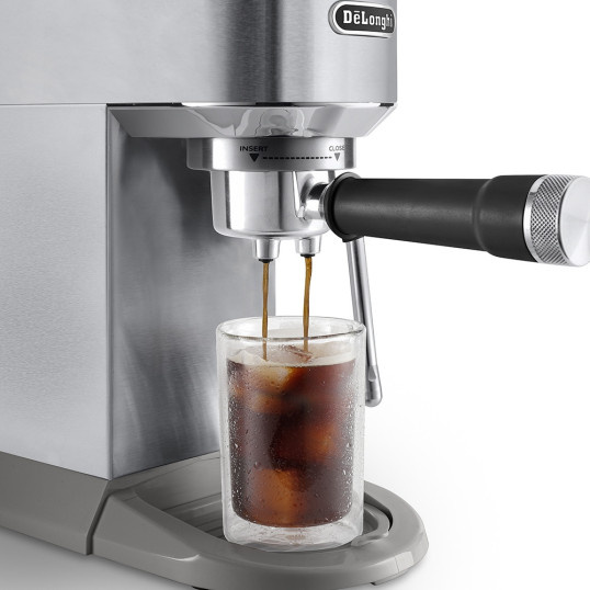 Кофеварка рожковая DeLonghi EC890.M (UA)