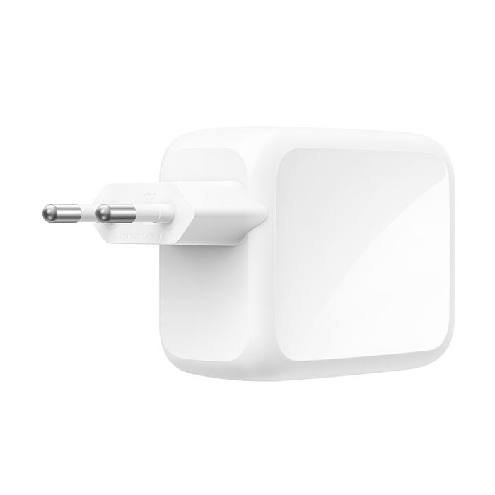 Блок живлення Belkin 67Вт USB-C PD, PPS, вбудований кабель USB-C White (WCH022KQWH) Блок живлення Belkin 67Вт USB-C PD, PPS, вбудований кабель USB-C White (WCH022KQWH)