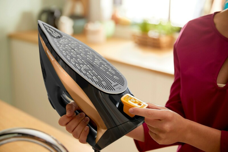 Праска Philips DST7040/80 (EU)