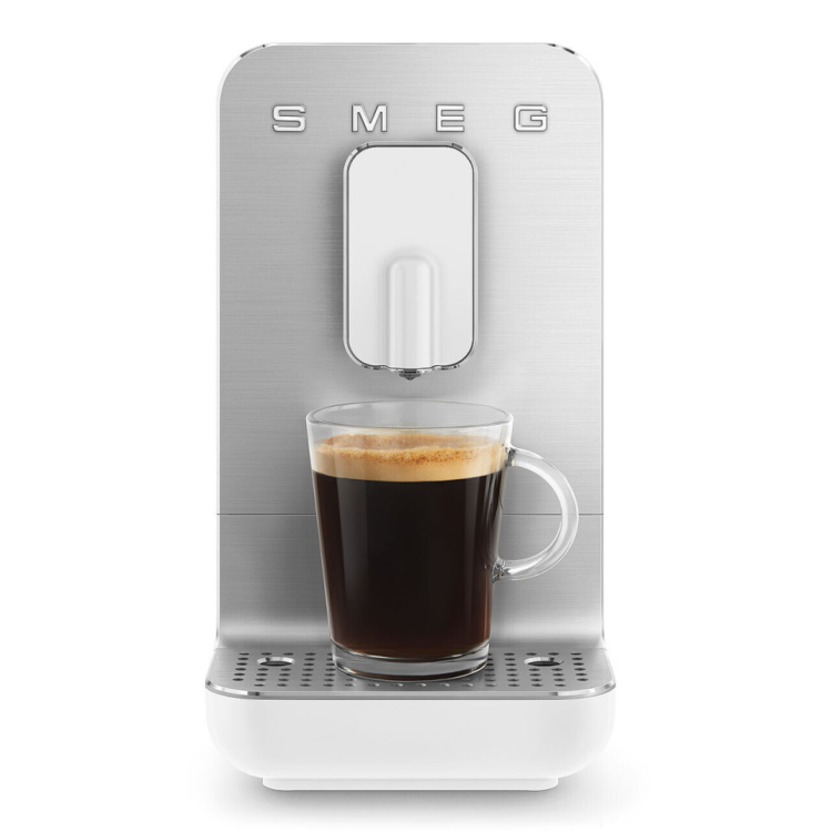 Кавомашина SMEG BCC11WHMEU White Matte