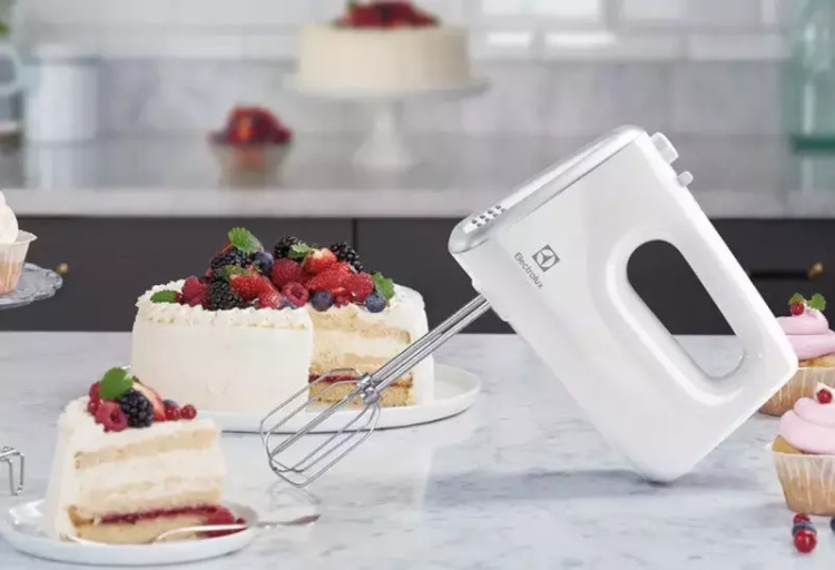 Міксер Elecrolux EHM3300 (UA)