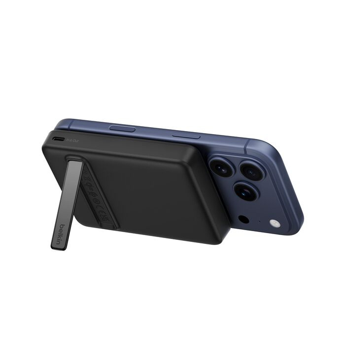 Зарядний пристрій Power Bank Belkin 10000мАh, 20W/Qi2 7.5W, Magnetic Kickstand (Black) (BPD016HQBK) Зарядний пристрій Power Bank Belkin 10000мАh, 20W/Qi2 7.5W, Magnetic Kickstand (Black) (BPD016HQBK)