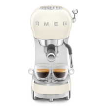 Кофемашина SMEG ECF02CREU Cream