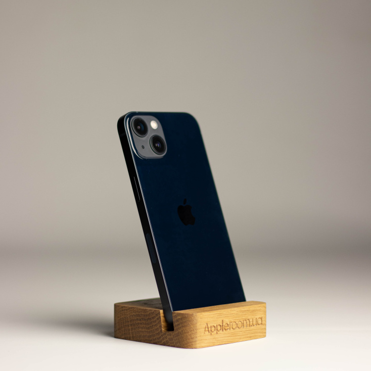 Apple iPhone 13 128GB Midnight бу (Хорошее состояние, новая батарея)